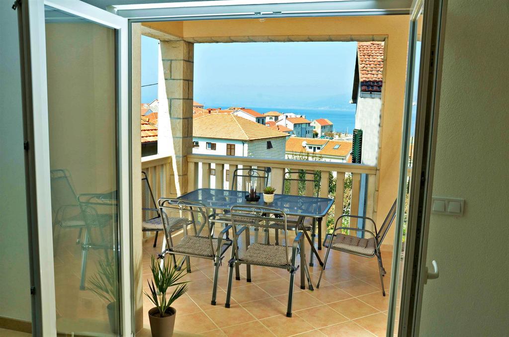 Apartment Luna Postira Luaran gambar