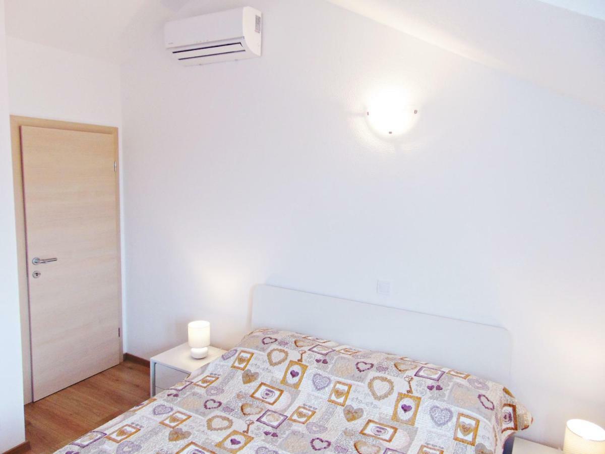 Apartment Luna Postira Luaran gambar